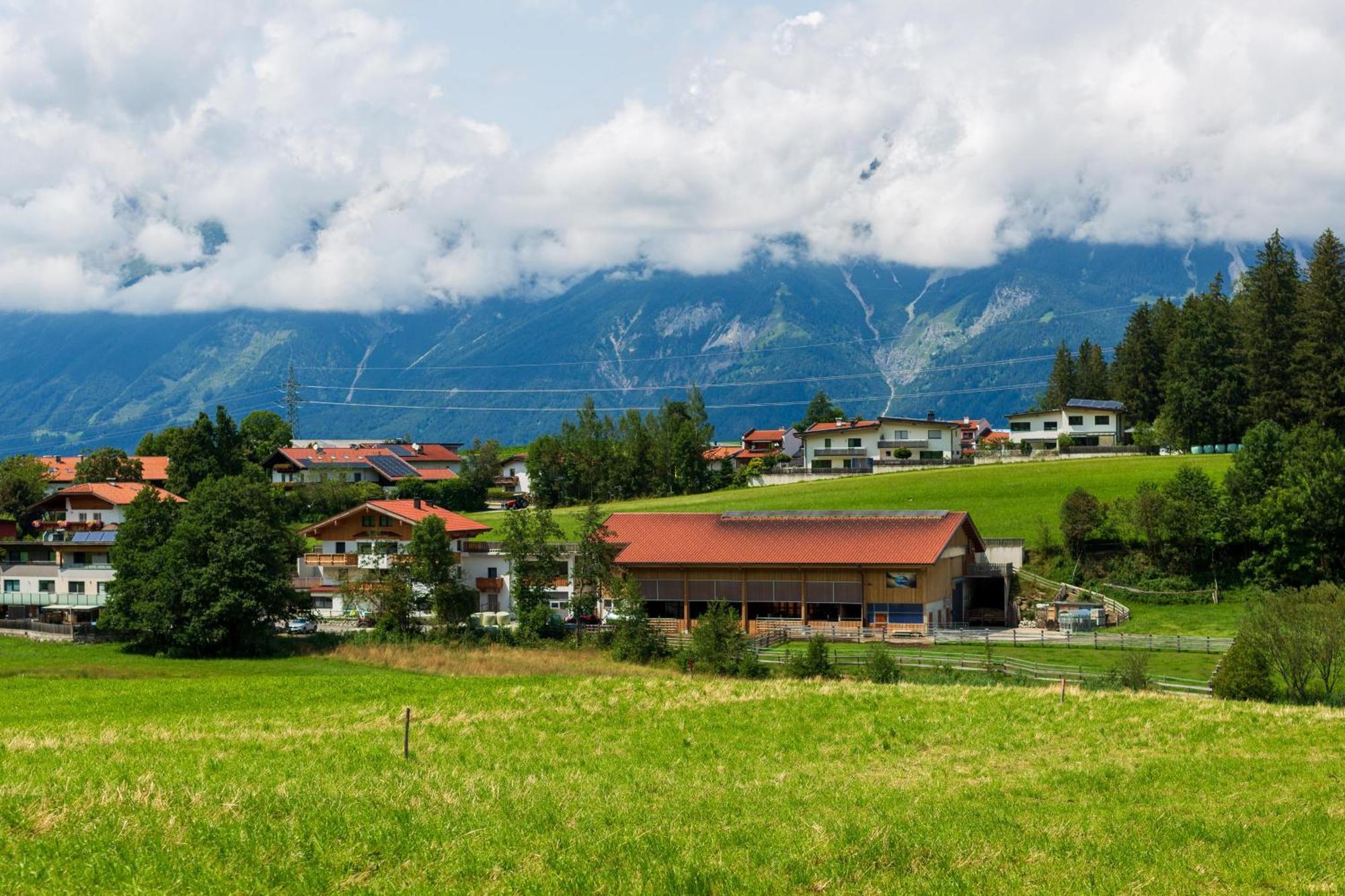 Ferienwohnung Am Bauernhof, Korbingerhof Rinn Exterior foto