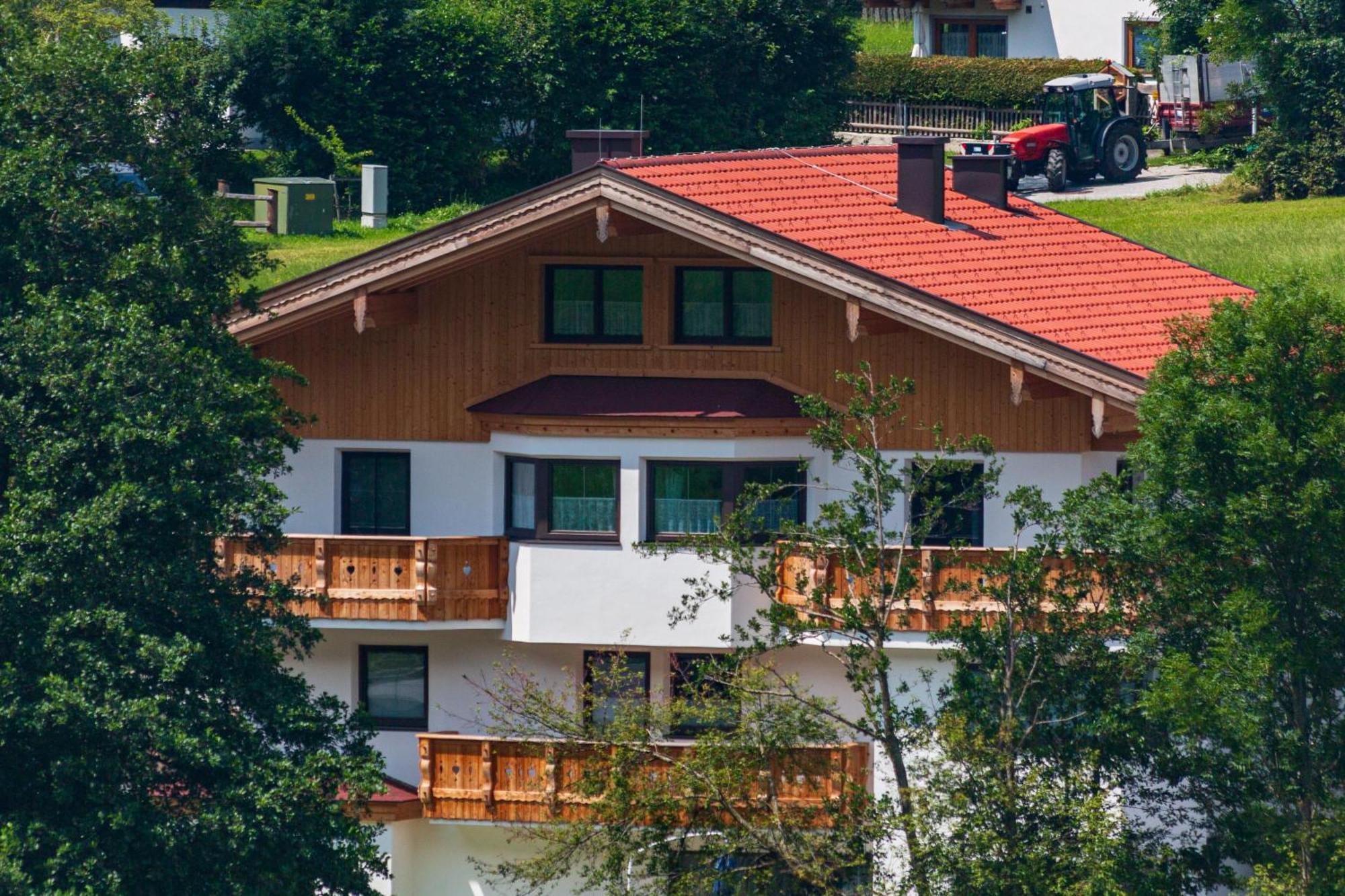 Ferienwohnung Am Bauernhof, Korbingerhof Rinn Exterior foto